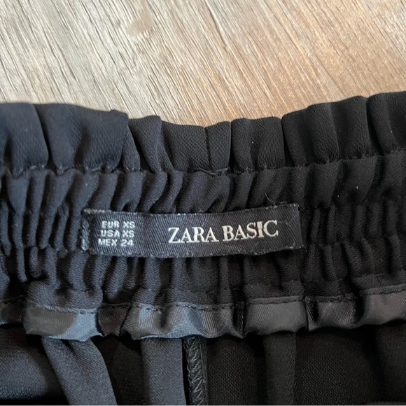 Zara Basic Black Elastic Waist Trousers - Picture 4 of 5
